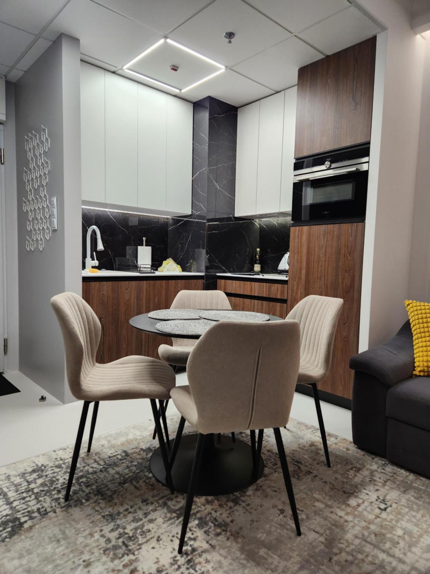 Luksusowy Apartament Bliska Wola Saba ワルシャワ エクステリア 写真